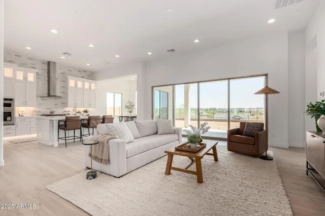 $1,099,950 | 5817 East Sanford Street, Mesa, AZ 85215