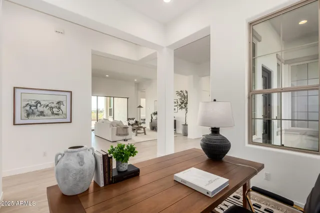 $1,099,950 | 5817 East Sanford Street, Mesa, AZ 85215