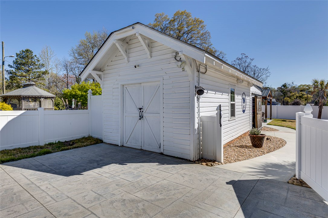402 Brown Avenue Belton, SC 29627 - Photo 35 of 50