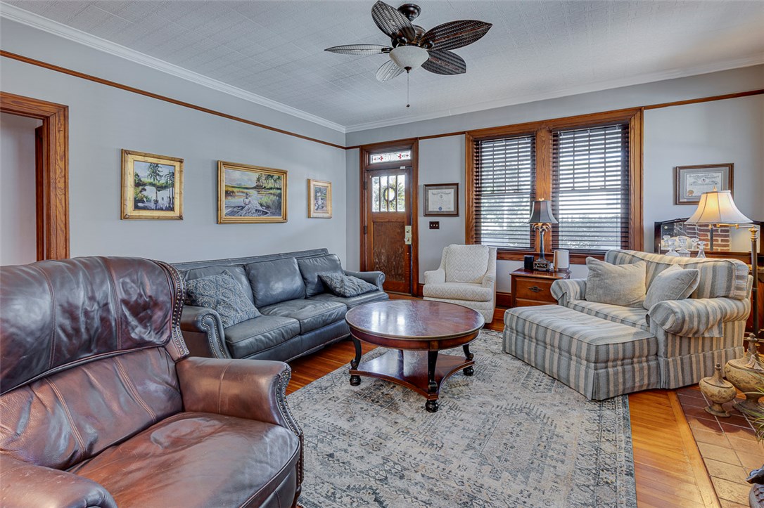 402 Brown Avenue Belton, SC 29627 - Photo 8 of 50