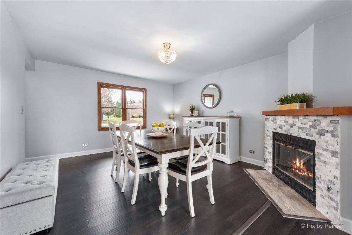 730 Dorchester Drive Bolingbrook, IL 60440 - Photo 3 of 38 Gallery Image 3