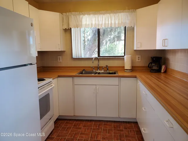 $1,350 | 2324 Bignonia Street, Unit 2, Melbourne, FL 32901