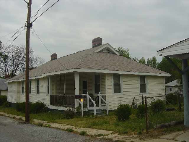 111 Rice Street Belton, SC 29627 - Photo 1 of 8