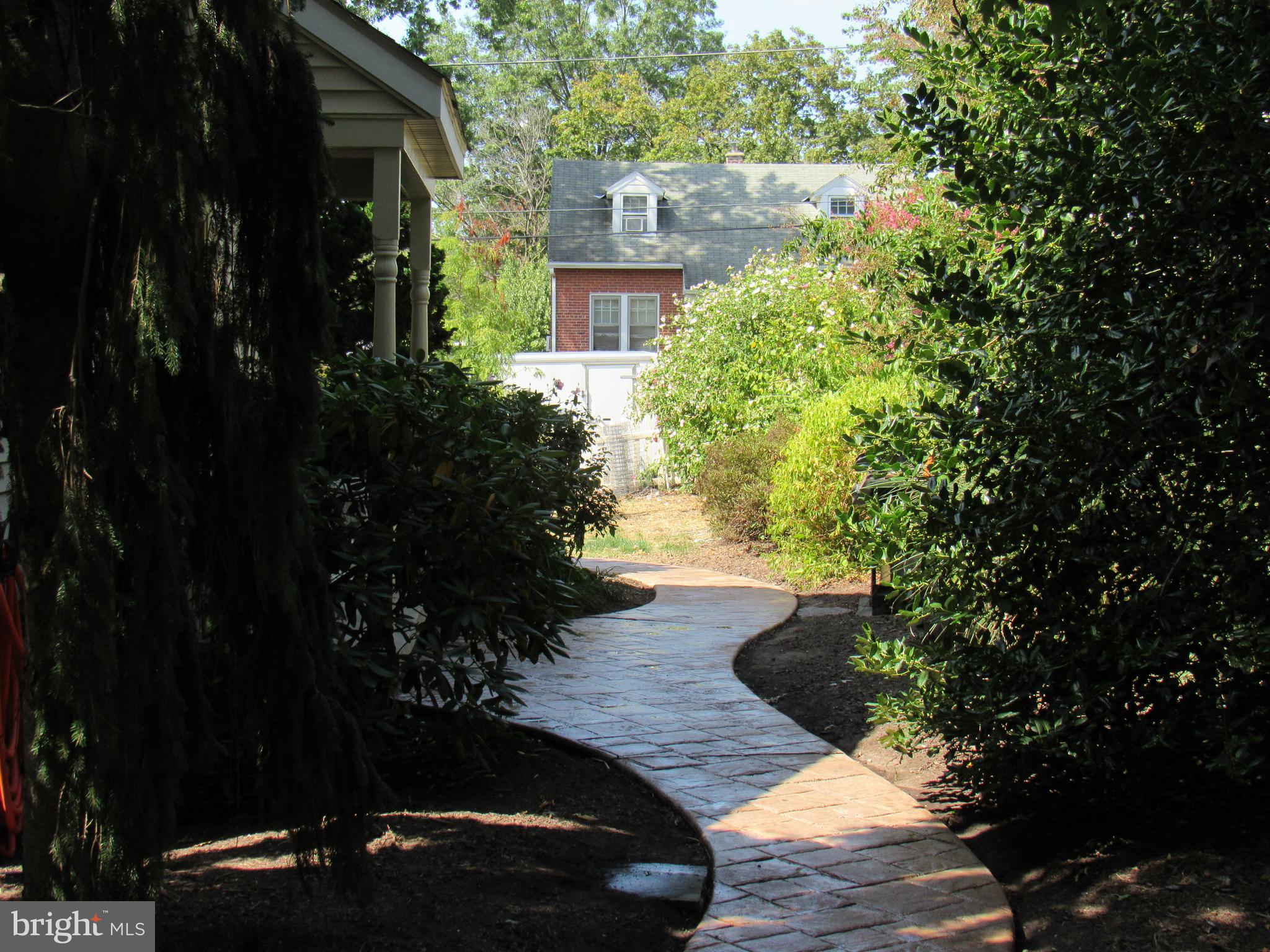 1105 Wilson Street Pottstown, PA 19464 - Photo 16 of 86 ENTRY TO KITCHEN