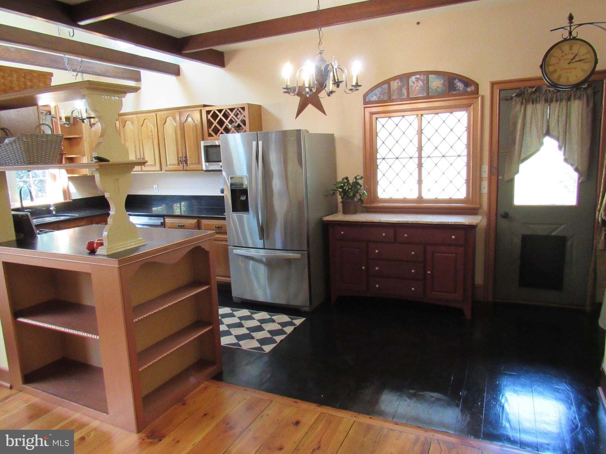 1105 Wilson Street Pottstown, PA 19464 - Photo 23 of 86 SS SINKS, NEW FAUCETS, GAS STOVE O E TO PATIO