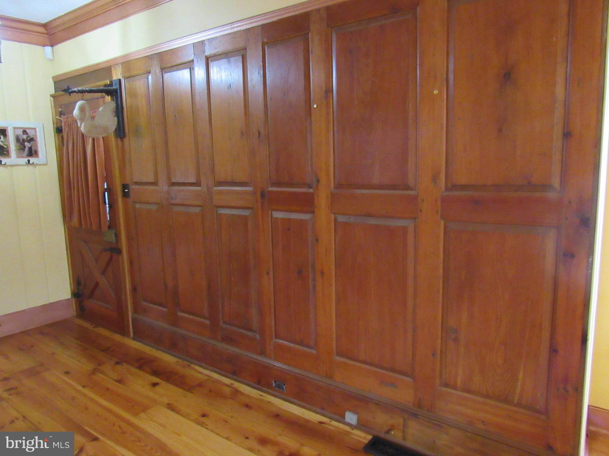 1105 Wilson Street Pottstown, PA 19464 - Photo 28 of 86 CUSTOM ANTIQUE WALL