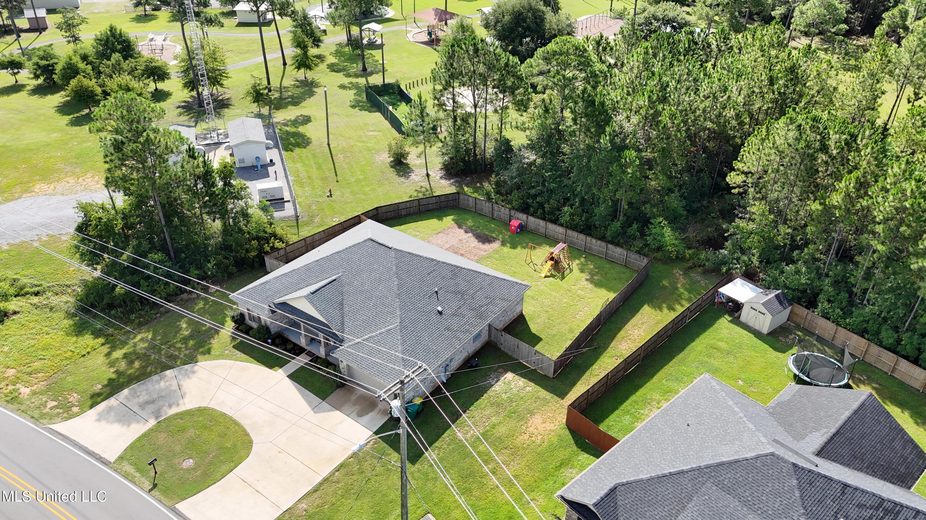 6751 Biddix-Evans Rd Central Ocean Springs, MS 39564 - Photo 30 of 37 030