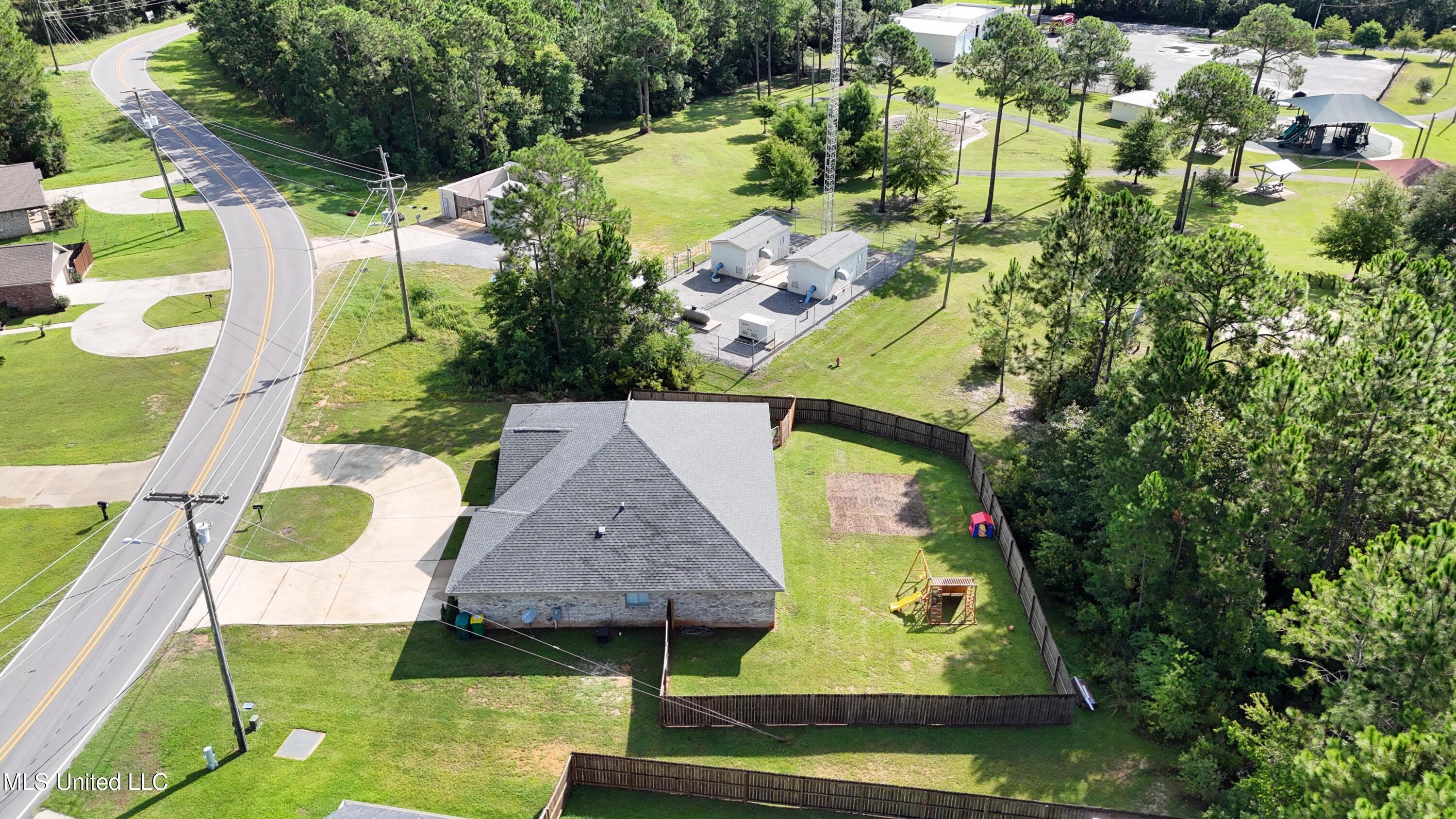 6751 Biddix-Evans Rd Central Ocean Springs, MS 39564 - Photo 31 of 37 031