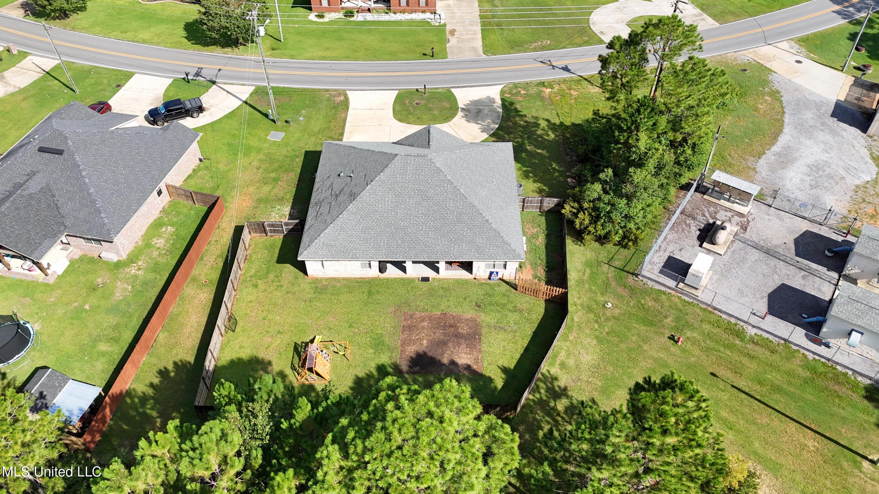 6751 Biddix-Evans Rd Central Ocean Springs, MS 39564 - Photo 33 of 37 033