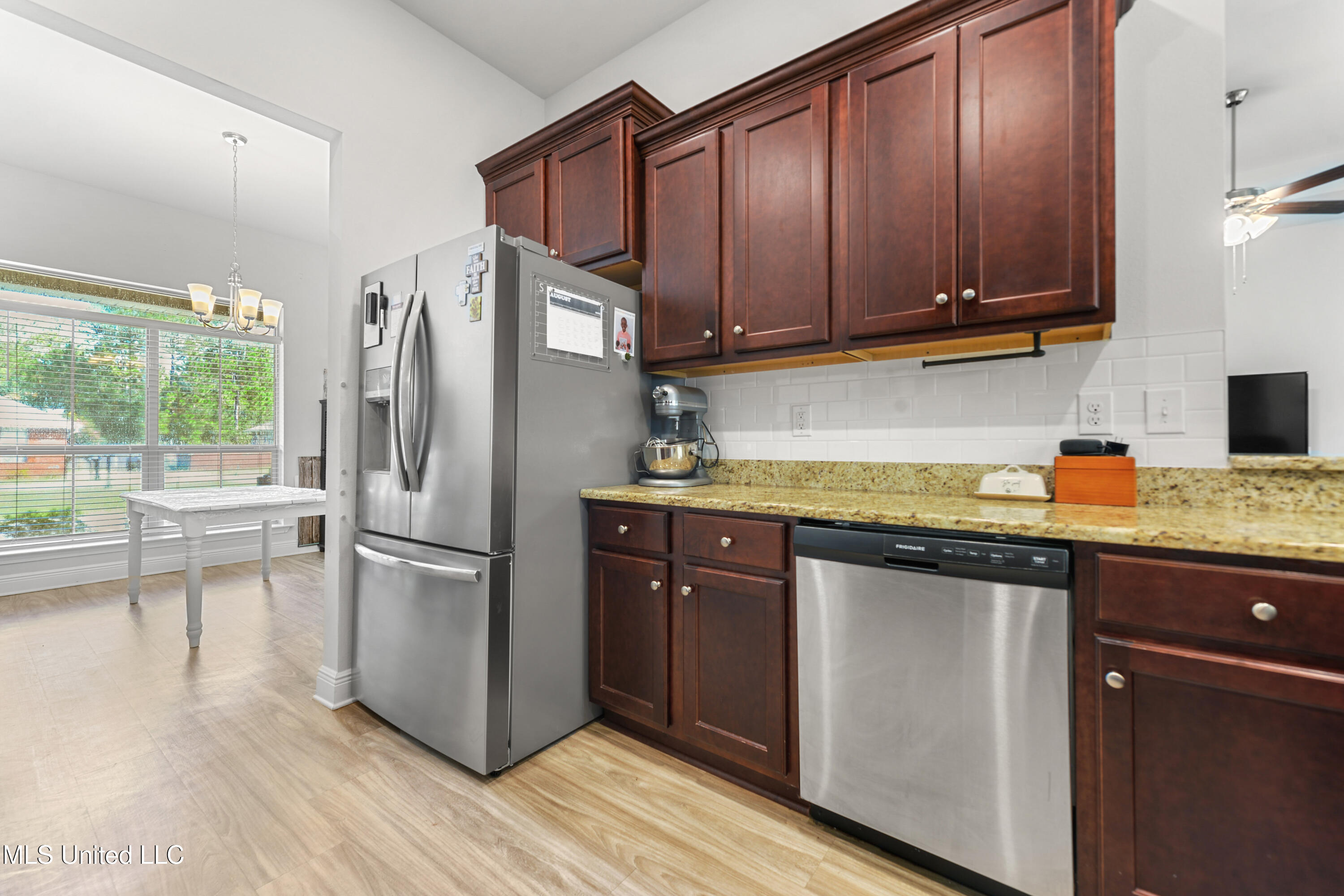 6751 Biddix-Evans Rd Central Ocean Springs, MS 39564 - Photo 9 of 37 009