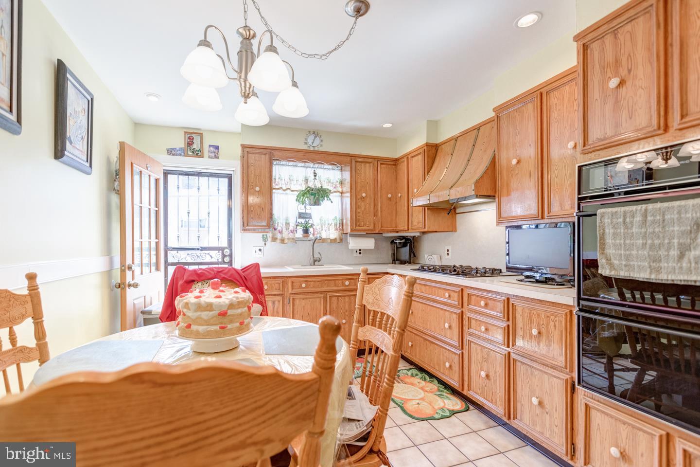 1128 Tree Street Philadelphia, PA 19148 - Photo 11 of 26 Gallery Image 11