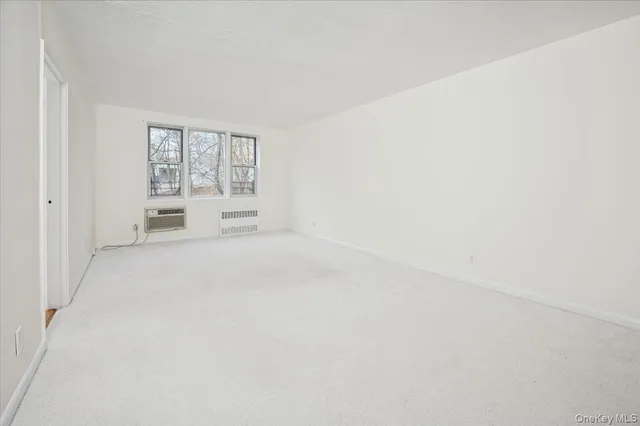 $2,200 | 4 Sadore Lane, Unit 5G, Yonkers, NY 10710