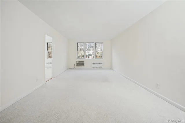 $2,200 | 4 Sadore Lane, Unit 5G, Yonkers, NY 10710