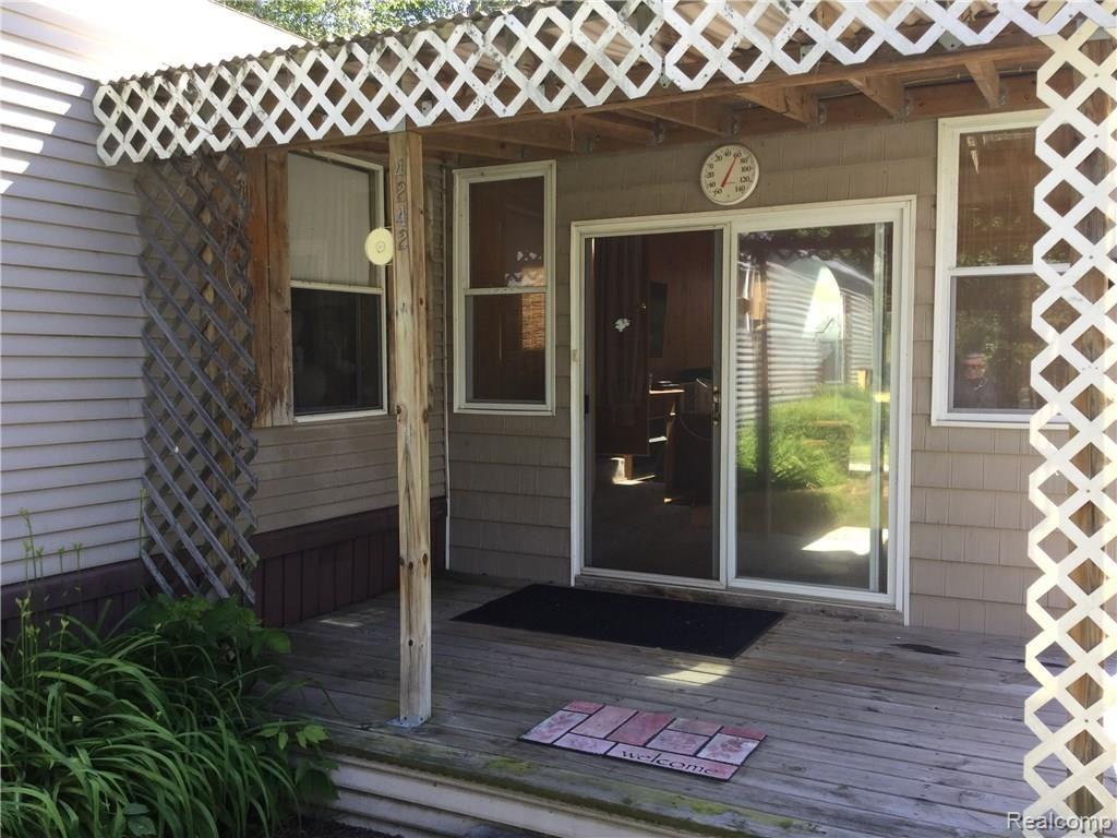 4242 North Lakeshore Road Deckerville, MI 48427 - Photo 6 of 16 Gallery Image 6
