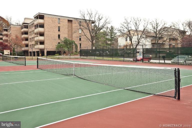17 Hamill Road, Unit A Baltimore, MD 21210 - Photo 18 of 21 a view of a tennis court