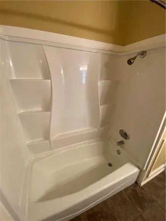 $1,800 | 2802 Nueces Street, Unit 311, Austin, TX 78705