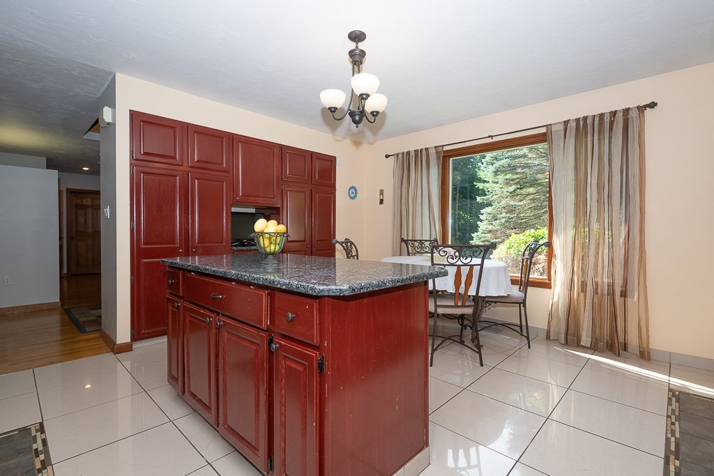 3 Spring Valley Road Worcester, MA 01609 - Photo 11 of 37 Gallery Image 11