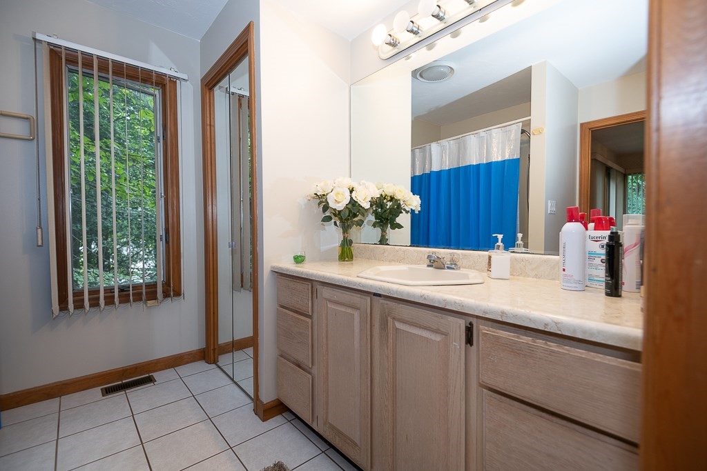 3 Spring Valley Road Worcester, MA 01609 - Photo 25 of 37 Gallery Image 25