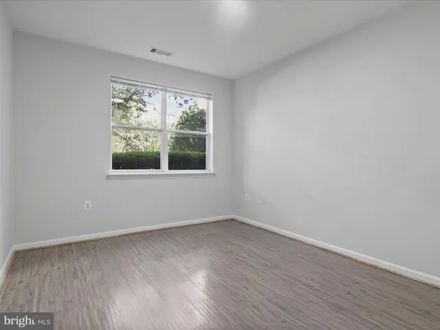 $325,000 | 9480 Virginia Center Boulevard, Unit 134, Vienna, VA 22181