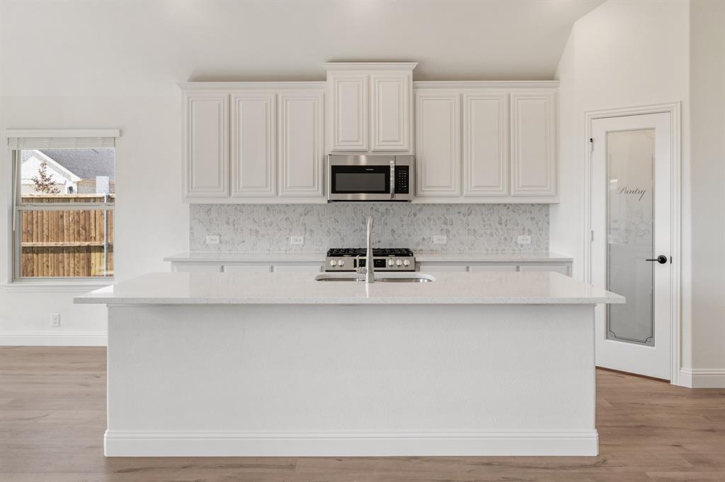 200 Sweetwater Drive Commerce, TX 75428 - Photo 11 of 34