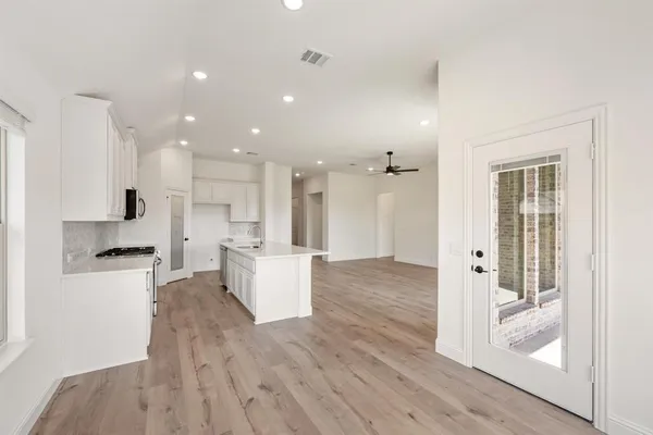$384,384 | 200 Sweetwater Drive, Commerce, TX 75428