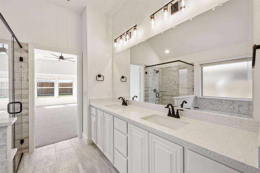 200 Sweetwater Drive Commerce, TX 75428 - Photo 21 of 34