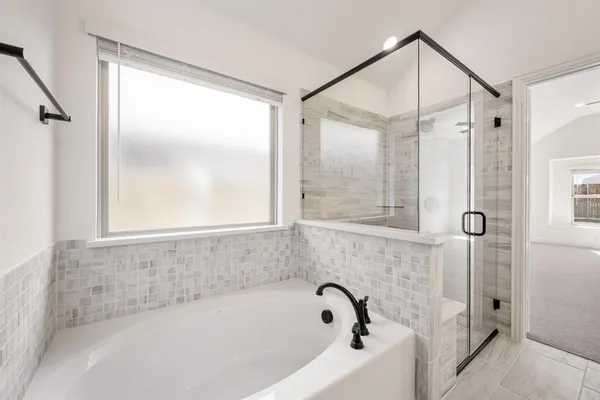 $384,384 | 200 Sweetwater Drive, Commerce, TX 75428