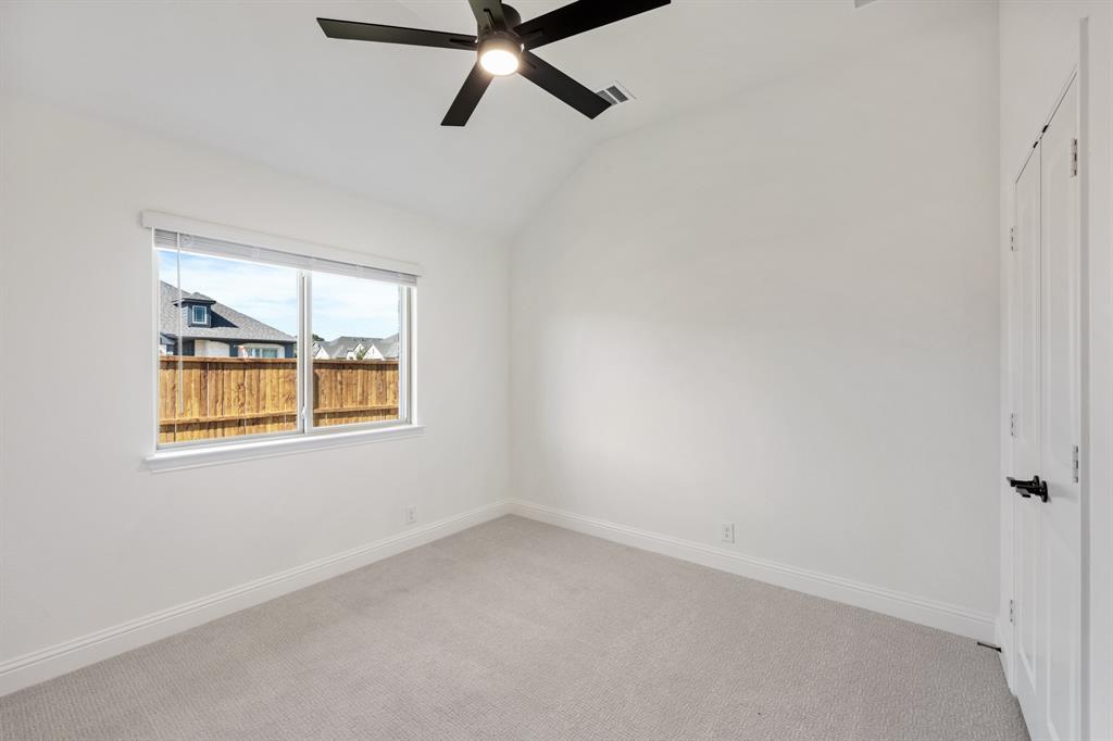 200 Sweetwater Drive Commerce, TX 75428 - Photo 23 of 34