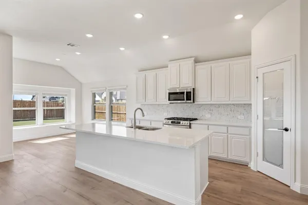 $384,384 | 200 Sweetwater Drive, Commerce, TX 75428
