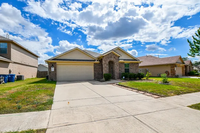 $2,150 | 2015 Treasure Mountain Drive, Spring, TX 77388