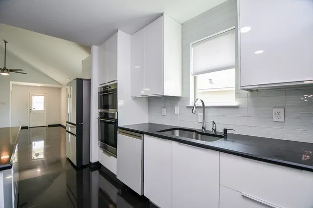 $2,150 | 2015 Treasure Mountain Drive, Spring, TX 77388