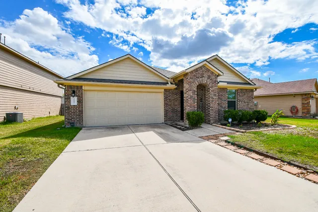 $2,150 | 2015 Treasure Mountain Drive, Spring, TX 77388