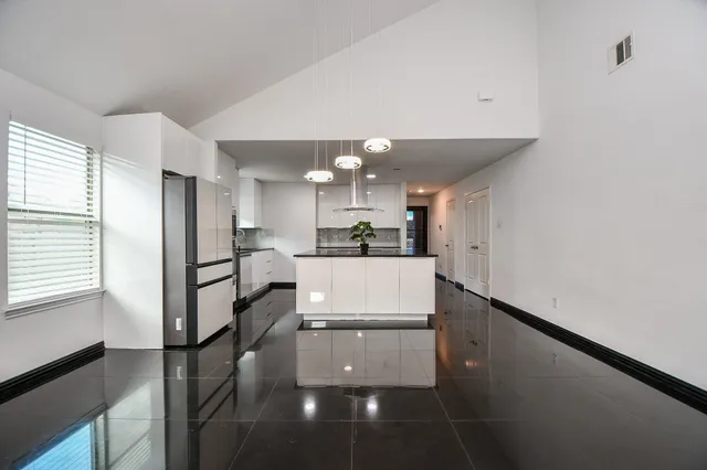 $2,150 | 2015 Treasure Mountain Drive, Spring, TX 77388