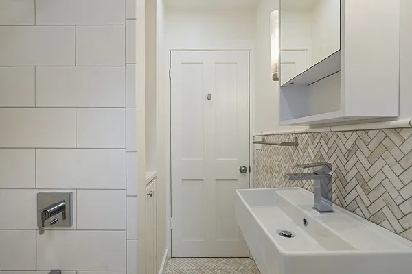 a bathroom with a bathtub