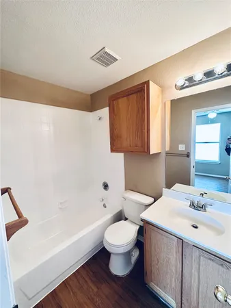 $1,325 | 8814 Schick Road, Unit B, Austin, TX 78729