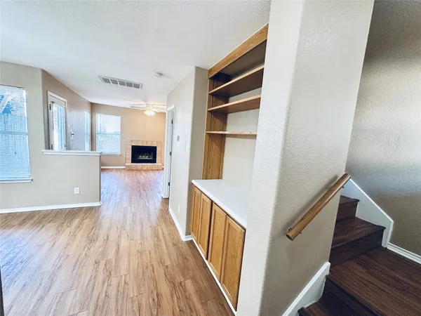 $1,325 | 8814 Schick Road, Unit B, Austin, TX 78729