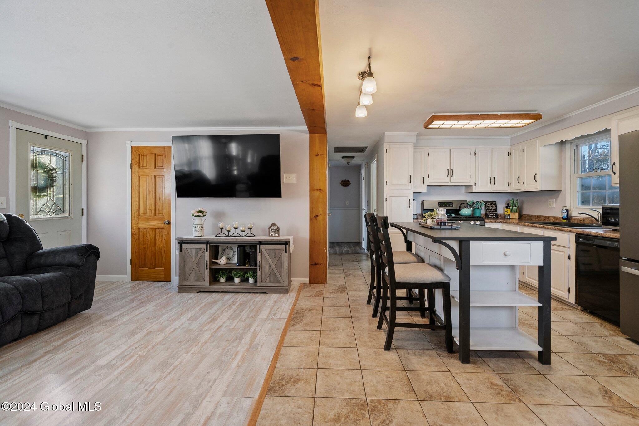 52 Cedar Grove Road Coeymans, NY 12158 - Photo 9 of 37 25-web-or-mls-52-cedar-grove-rd