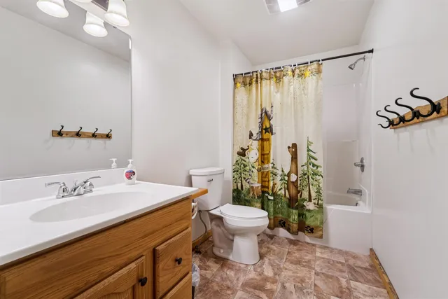 $600,000 | 5093 Co Hwy G, Argonne, WI 54511