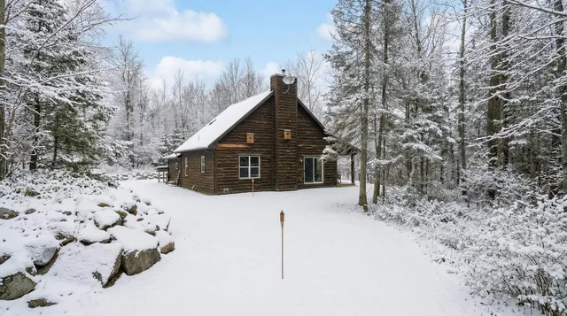 $600,000 | 5093 Co Hwy G, Argonne, WI 54511