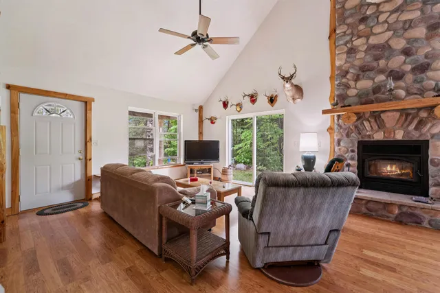 $600,000 | 5093 Co Hwy G, Argonne, WI 54511