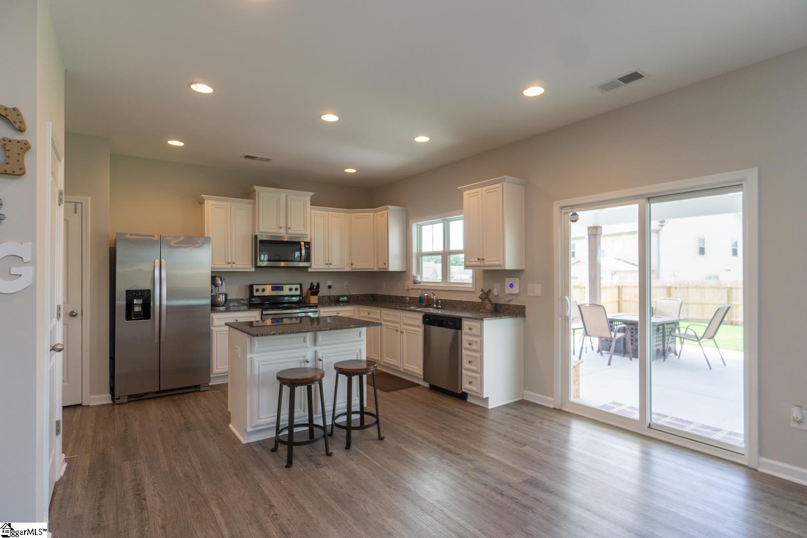 710 Camberwell Road Simpsonville, SC 29680 - Photo 3 of 33 Gallery Image 3