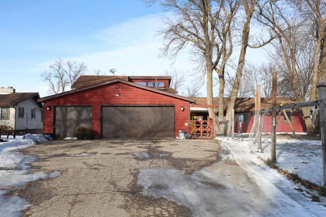 $599,999 | 10870 Grand Lake Road, Cold Spring, MN 56320