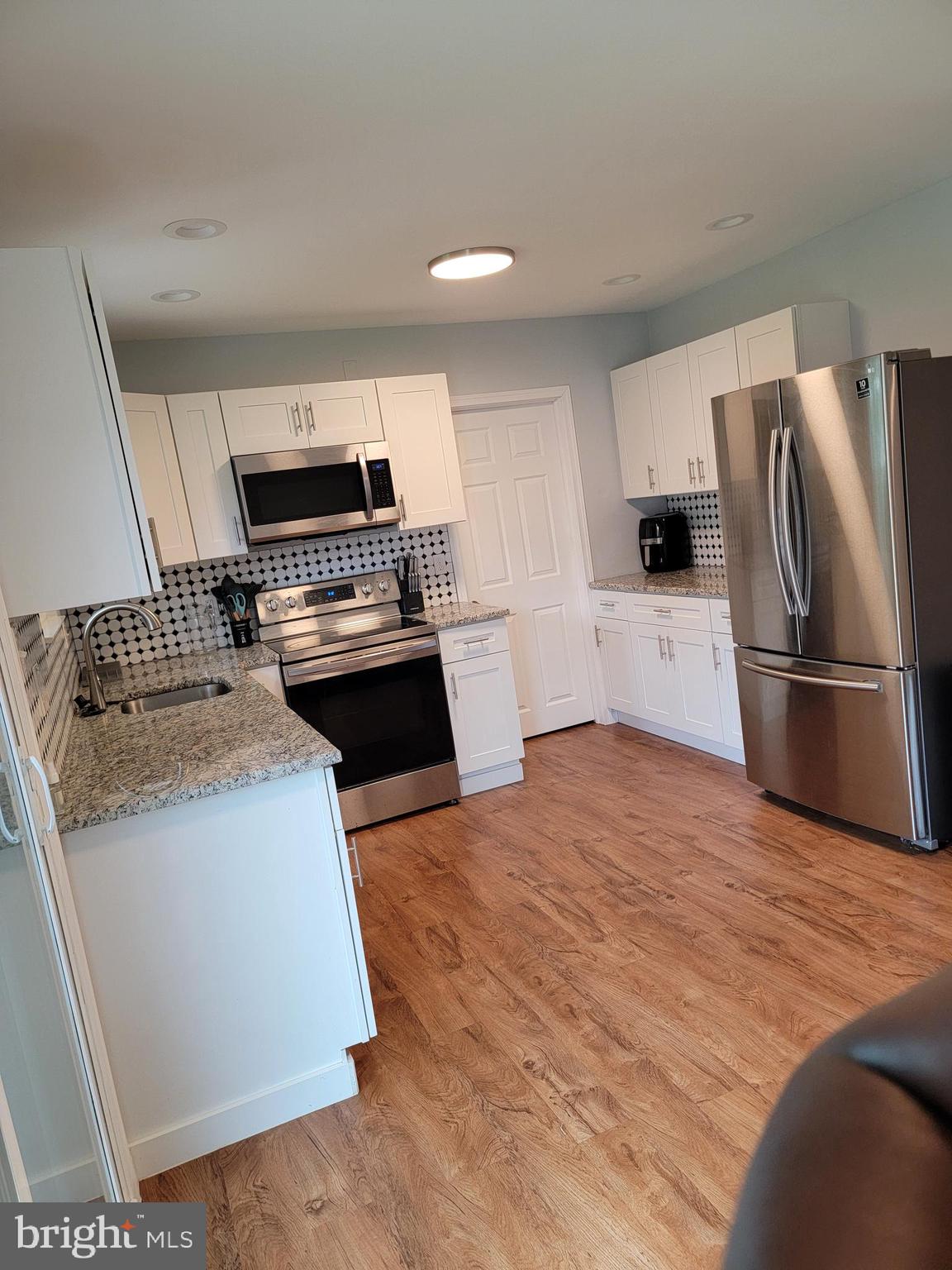 321 Independence Boulevard Lawnside, NJ 08045 - Photo 13 of 36 Kitchen/Dining area.