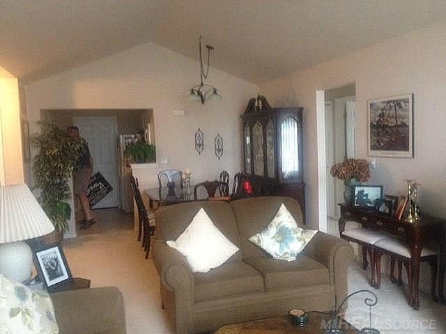 3597 Tremonte Circle Rochester, MI 48306 - Photo 4 of 10
