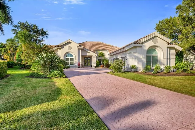 $2,300,000 | 2041 Prince Drive, Naples, FL 34110