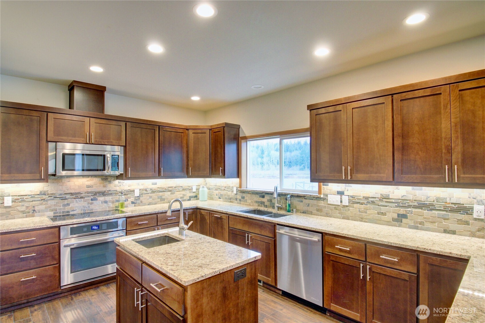 32839 Hamilton Cemetery Road Sedro-Woolley, WA 98284 - Photo 8 of 31