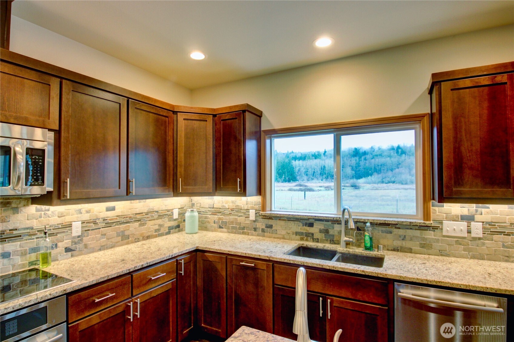 32839 Hamilton Cemetery Road Sedro-Woolley, WA 98284 - Photo 9 of 31