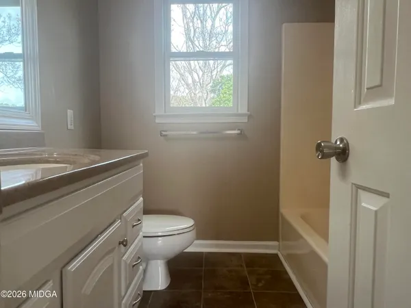 $1,400 | 137 North Springs Court, Macon, GA 31210