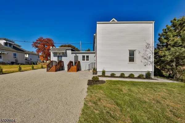 $1,950 | 427 East Central Avenue, Alpha, NJ 08865