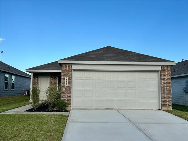 $207,090 | 3147 Savannah Rose Drive, Angleton, TX 77515
